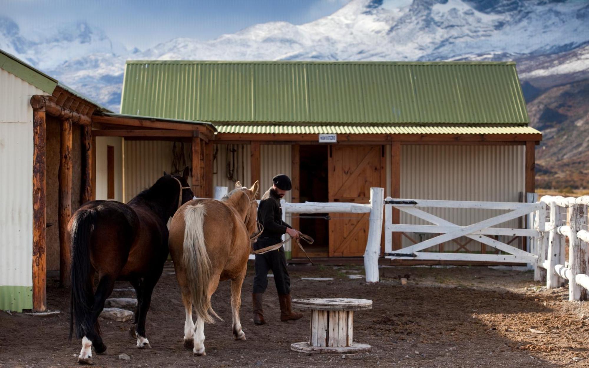 Estancia Cristina Lodge - El Calafate エクステリア 写真
